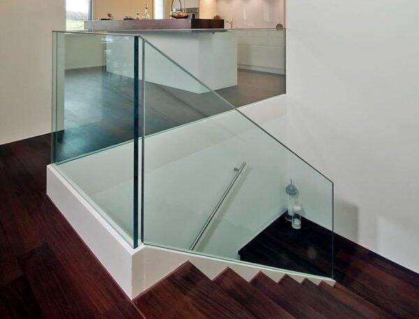SET Glasbau AG
