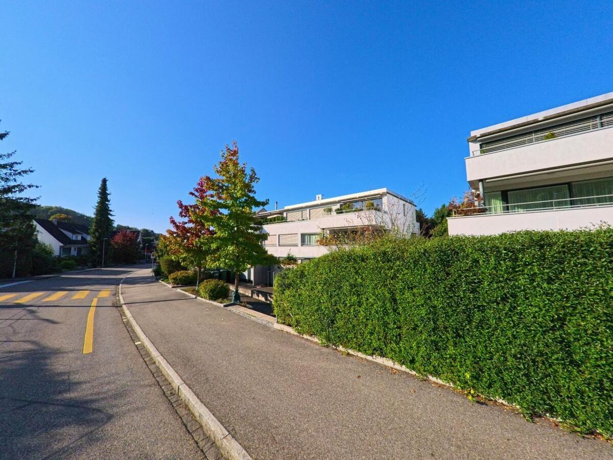 bettingen-4126-herbstliche-wohnstrasse.jpg