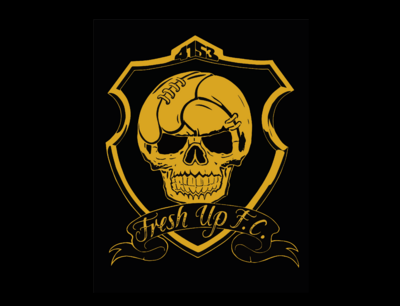 Auf dunklem Hintergrund ist in Reinach (4153, Kanton Baselland) ein Vereinslogo mit Totenkopf, Schildform und Schriftzug in goldener Darstellung zu sehen.