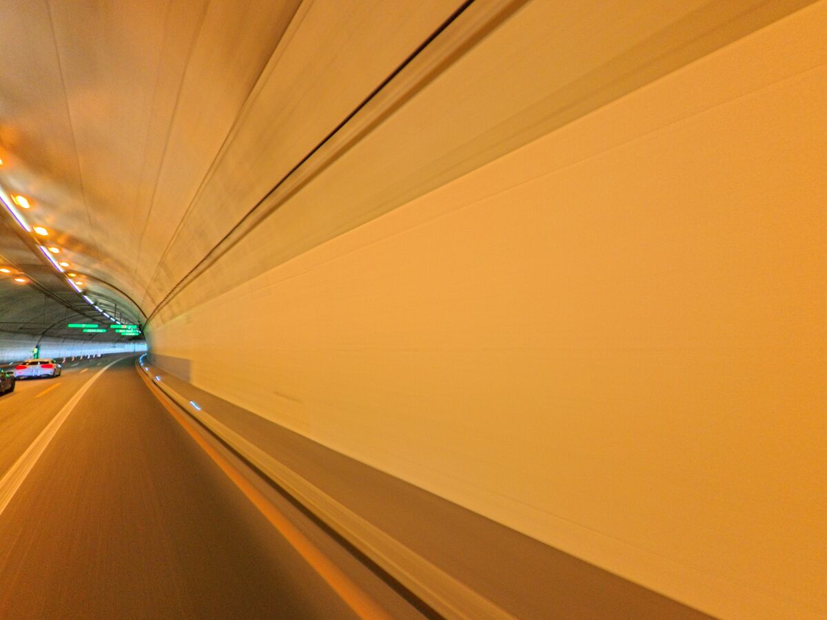 Der längste Autobahntunnel der Schweiz (